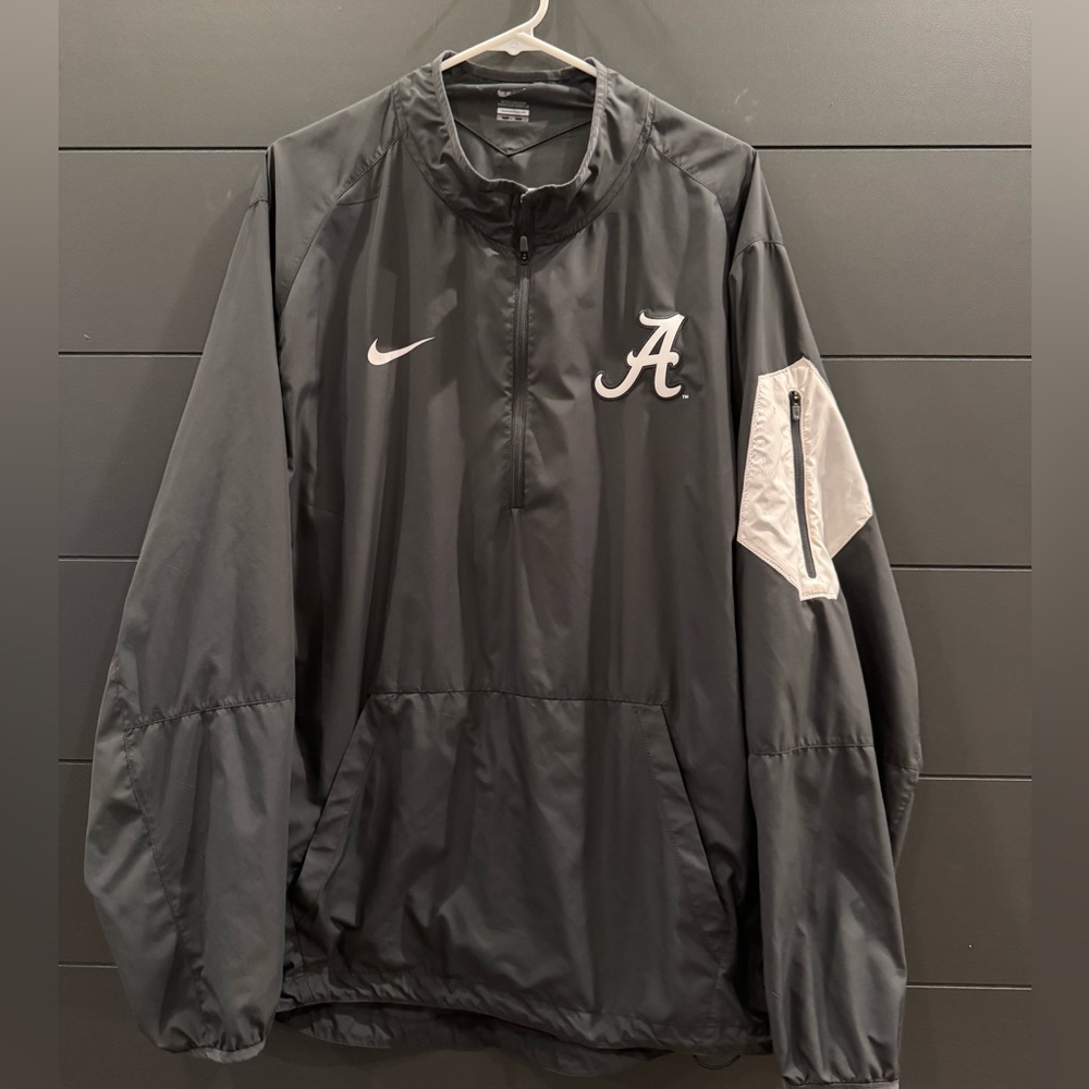 Alabama Nike windbreaker. Size XXL. Good condition